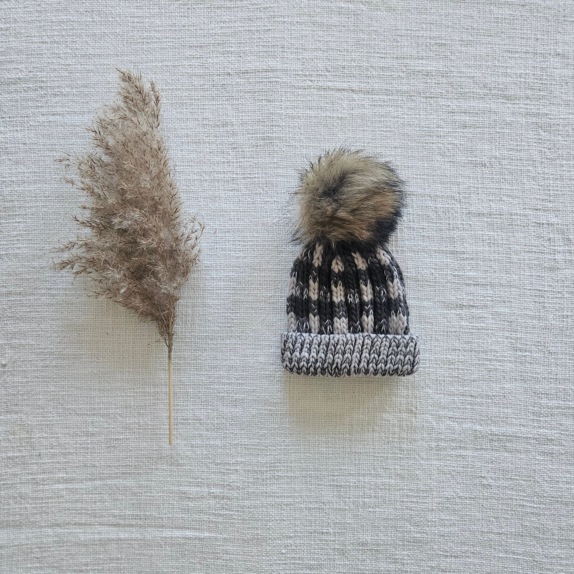 Huggalugs Pom Pom Beanie Grey Buffalo Check NB