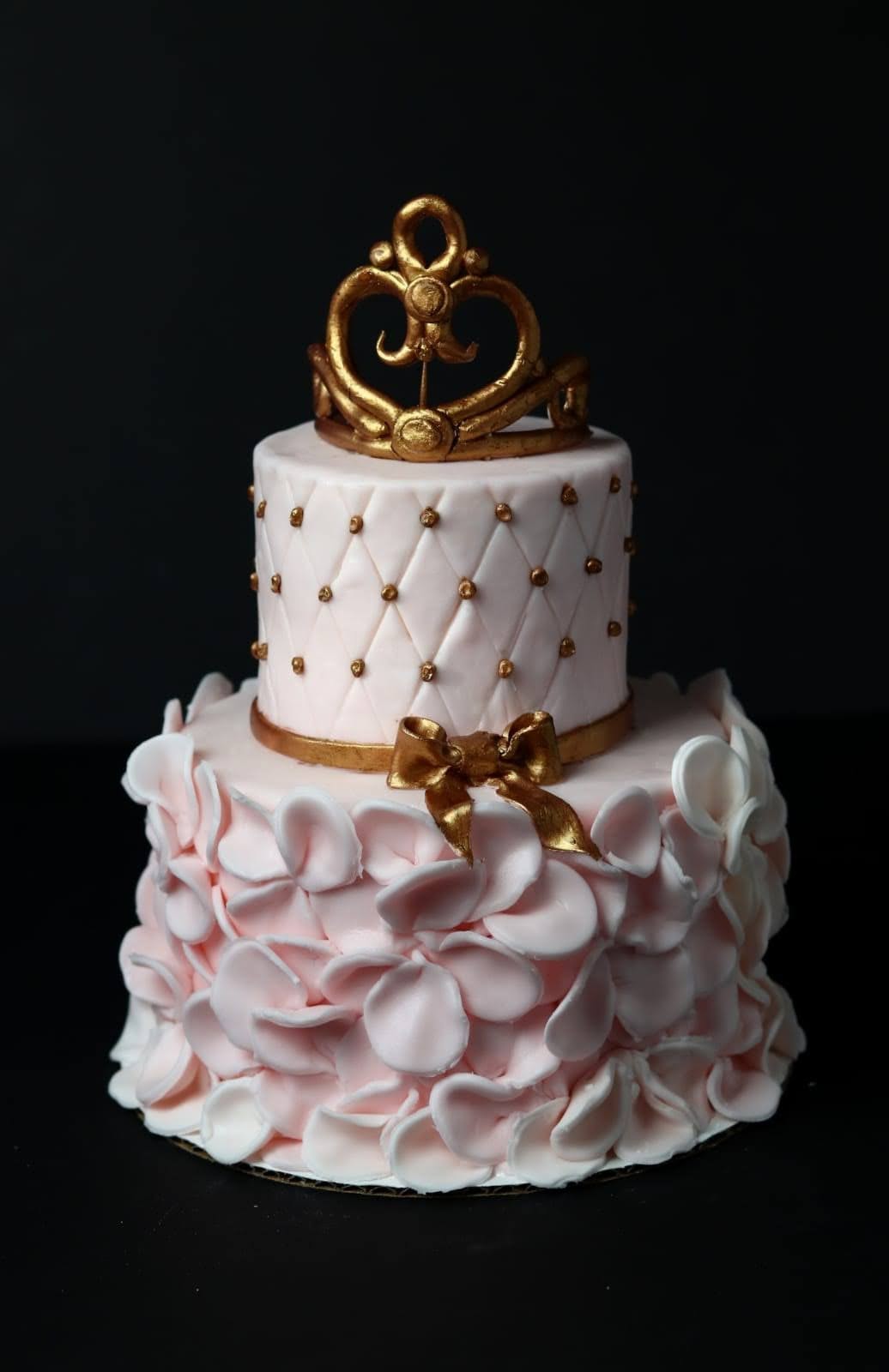 6" SPECIALTY CAKE