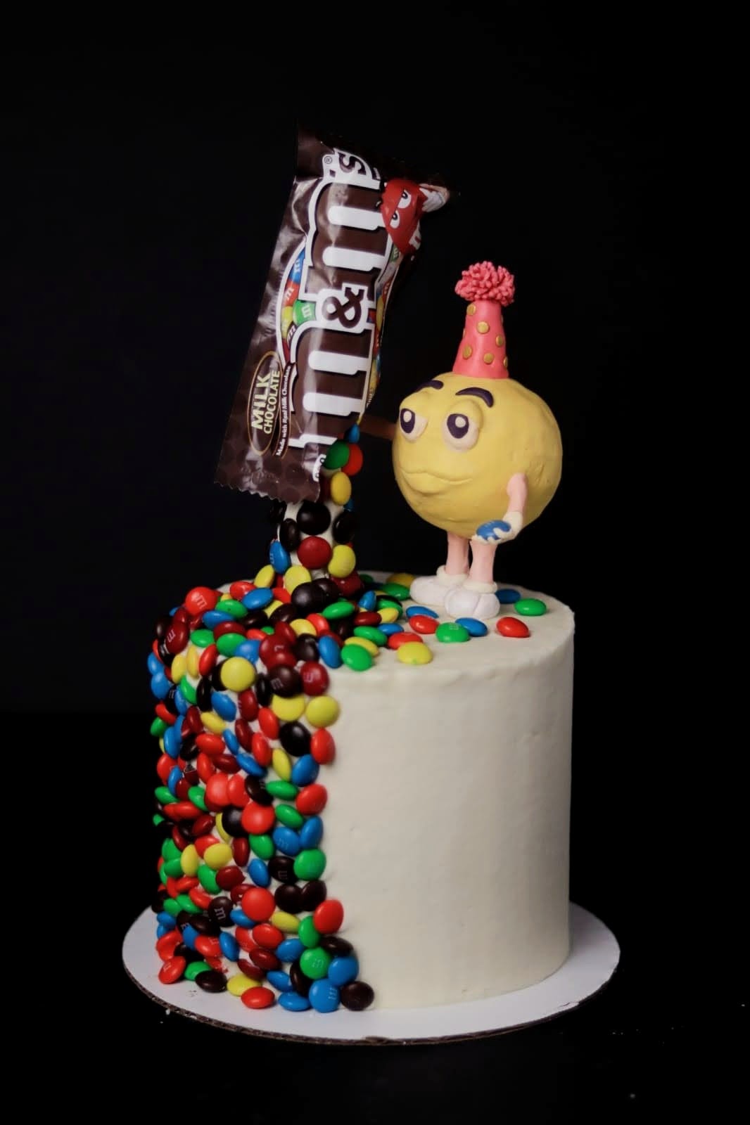 6" SPECIALTY CAKE
