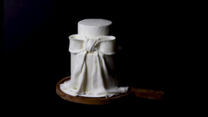8" SPECIALTY CAKE